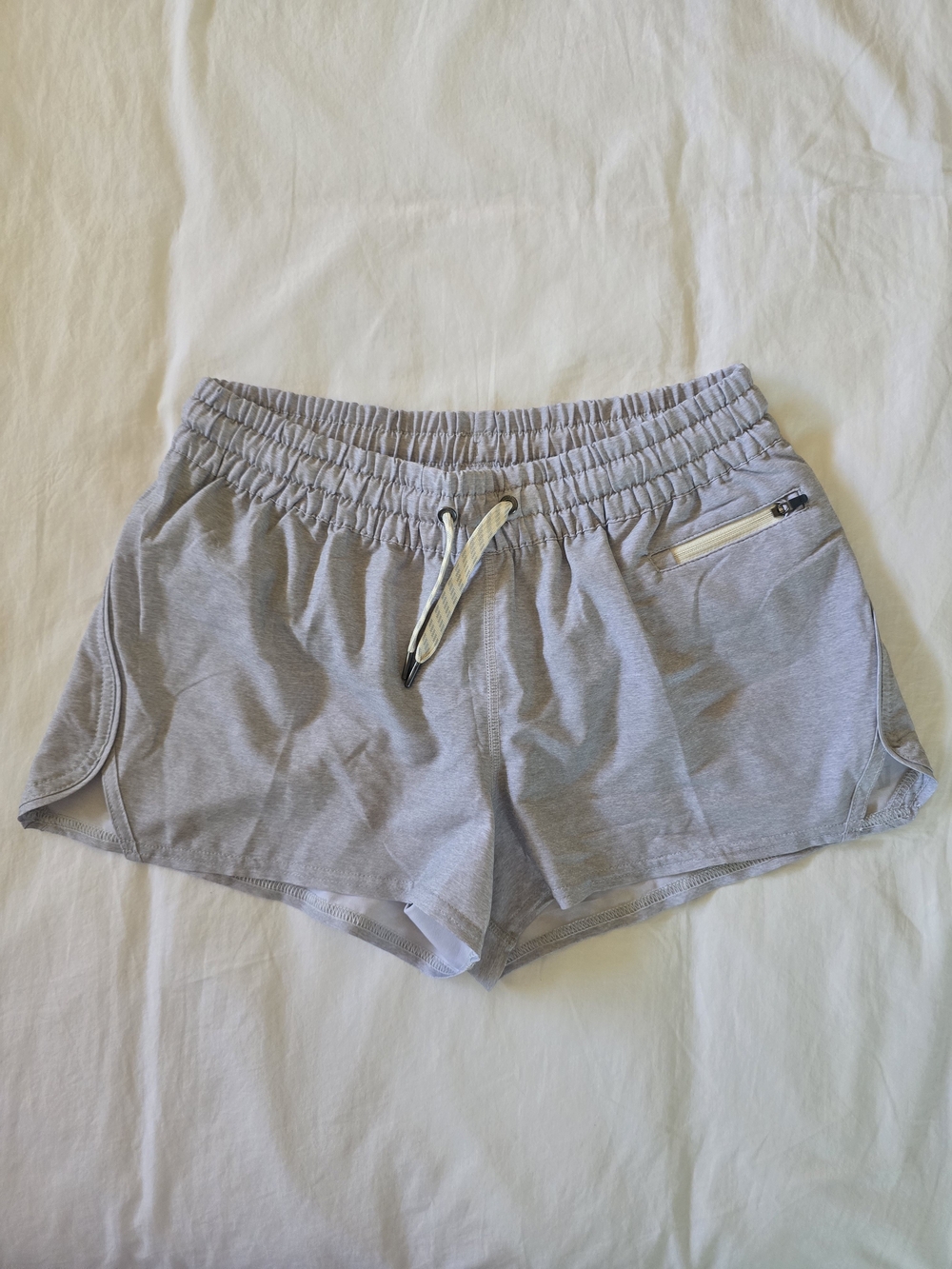 Vuori Clementine Shorts, Light Heather Gray, Small